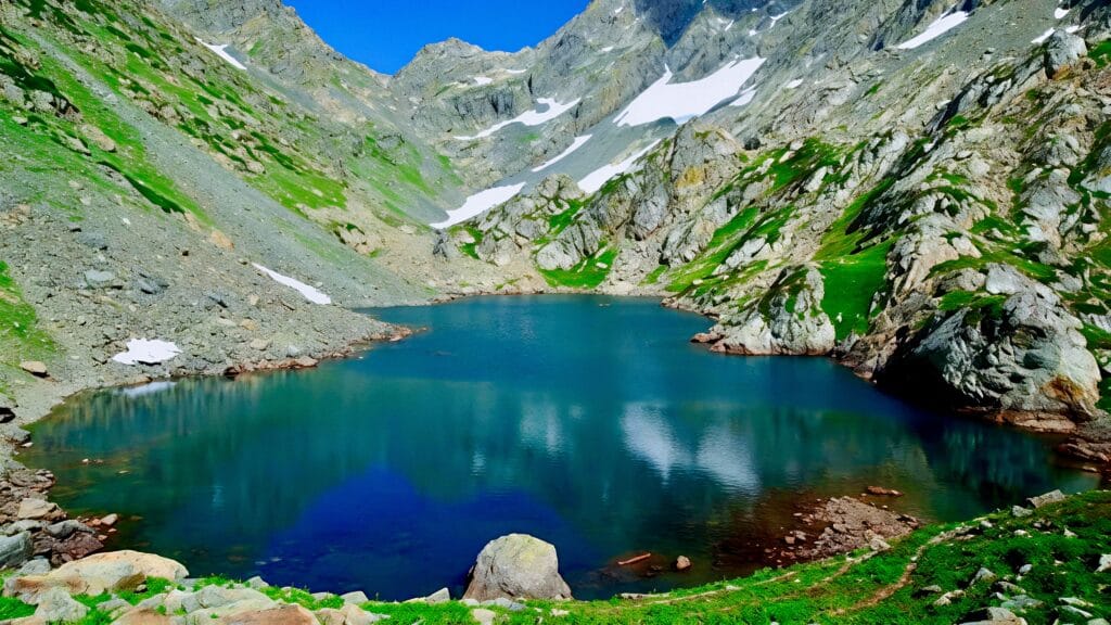 Gadsar To Satsar | Alpine Meadows & Seven Lakes Region